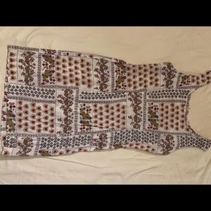 Fitted dress with tribal patterns